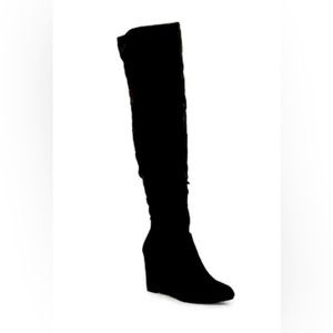 Chinese Laundry over the knee black suede boots! Size 7, 23” tall (incl 3” heel)